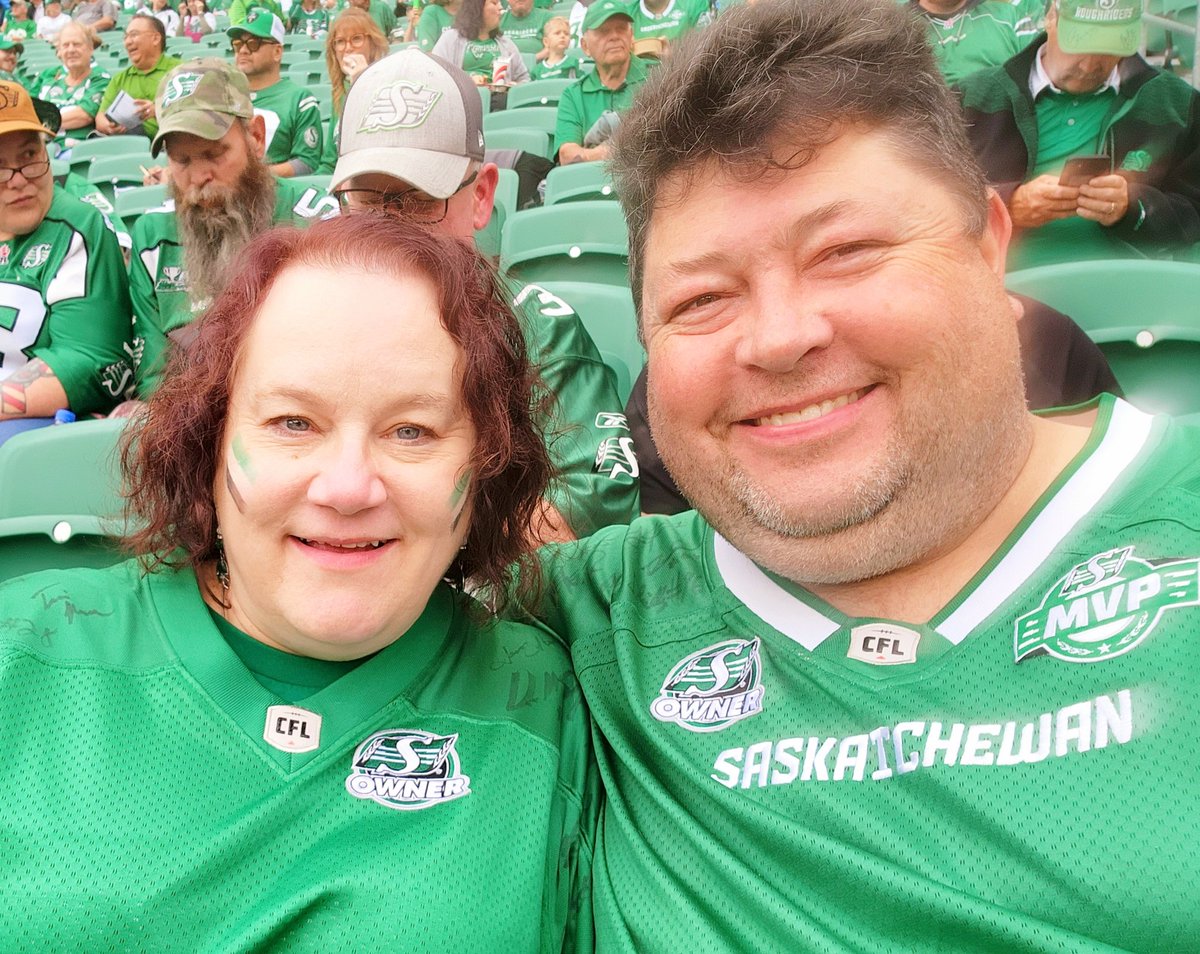 CdnPhotogGuy's tweet photo. Hoping for a #Riders win.
Or at least some chips for #section115
#RidersLive
#RufflesChipsGiveaway https://t.co/zXaX8PmMcQ