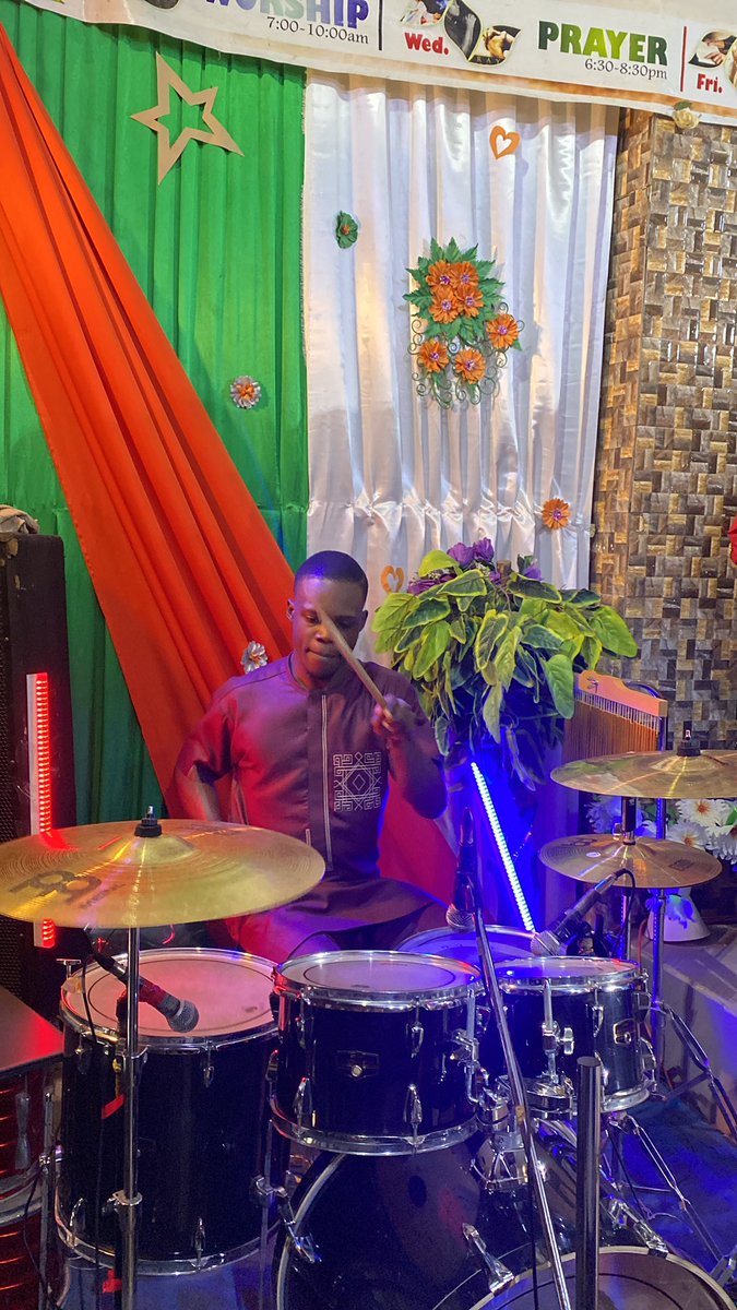 Saamu_Eleja's tweet photo. As far as this drumming thing is concerned, there’s no better way to say Dahveed is GOATed than to justtttt🙌🏾🙌🏾🙌🏾

The best drummer in Africa that I know; no one comes close!!!

#WS23 #Sunday #Music https://t.co/CFbMtg0uTI
