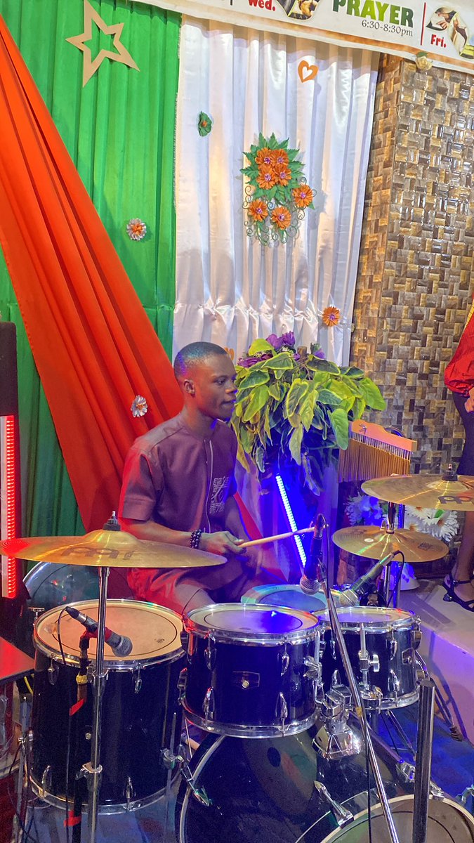 Saamu_Eleja's tweet photo. As far as this drumming thing is concerned, there’s no better way to say Dahveed is GOATed than to justtttt🙌🏾🙌🏾🙌🏾

The best drummer in Africa that I know; no one comes close!!!

#WS23 #Sunday #Music https://t.co/CFbMtg0uTI