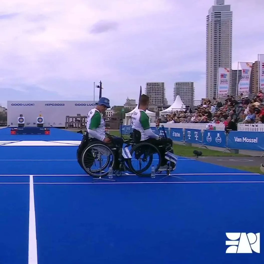 LucaPancalli's tweet photo. L'Italia chiude gli Europei di #paraarchery al 1° posto nel medagliere con 4🥇5🥈e 3🥉Un altro successo straordinario delle arciere e degli arcieri paralimpici azzurri, della @FitarcoItalia  guidata dal Presidente Mario Scarzella e dello staff tecnico. Complimenti a tutte/i!👏🇮🇹 https://t.co/GqeFluRr2X