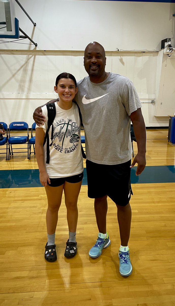romanemily13's tweet photo. Thank you @TruHoopsA for inviting me to the exclusive showcase. It's an incredible honor to be part of such a prestigious event, and I am truly appreciative of the opportunity. https://t.co/cYNiPA5Pyx