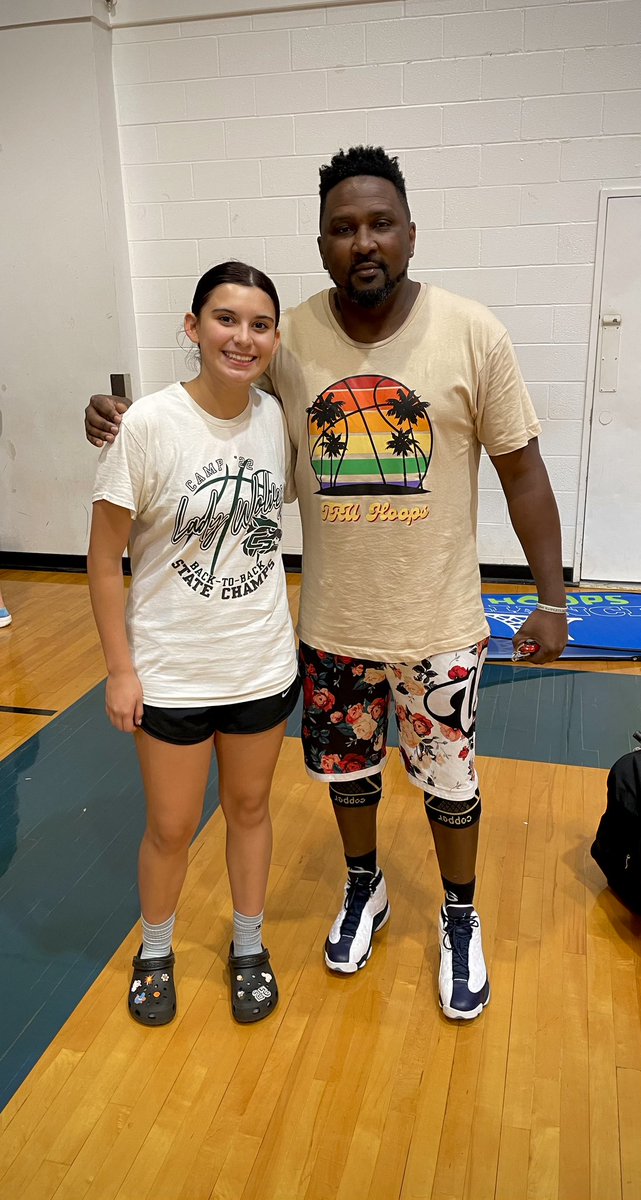 romanemily13's tweet photo. Thank you @TruHoopsA for inviting me to the exclusive showcase. It's an incredible honor to be part of such a prestigious event, and I am truly appreciative of the opportunity. https://t.co/cYNiPA5Pyx