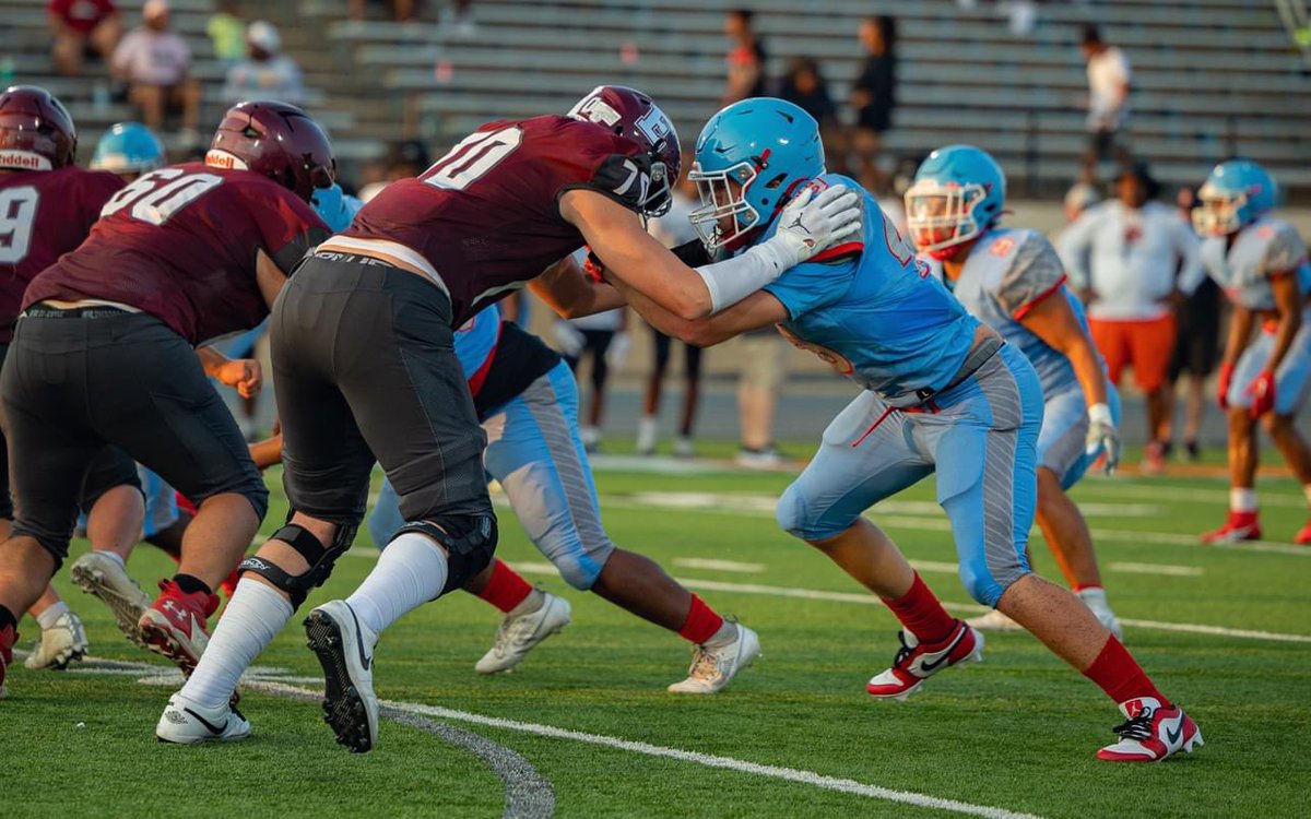 lairdwilliamsOK's tweet photo. Scrimmage season complete.  Had some good. Had some areas to improve. Time for Week #0!  #Dogs #70RT #sophseason https://t.co/LDbvBhXOkl
