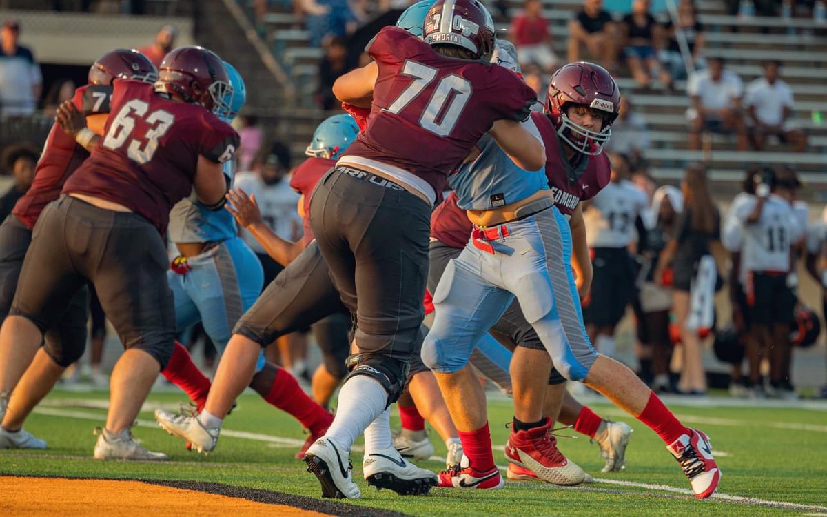 lairdwilliamsOK's tweet photo. Scrimmage season complete.  Had some good. Had some areas to improve. Time for Week #0!  #Dogs #70RT #sophseason https://t.co/LDbvBhXOkl