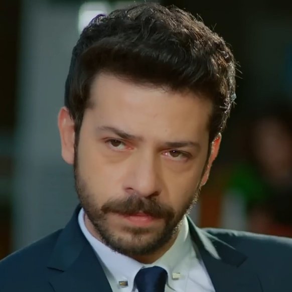 OPeaoDoutor's tweet photo. Quem diria que o primeiro "encontro" #AzGon seria orquestrado pela maluca da Yaren? Haha
Meu casal ❤️ #Hercai https://t.co/ohCPqw1aMJ