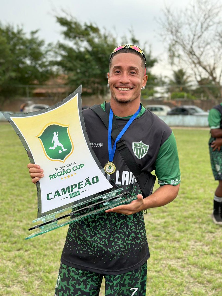Heitor_CH7's tweet photo. 4 Finais esse ano , 2 Vices e 2 Títulos 🏆🏆.
+2 mais um título pela Sina 🏆🥇🥹 https://t.co/StOMmbPxYm