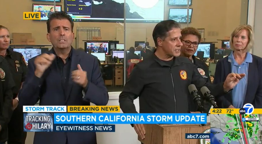 ABC7's tweet photo. #BREAKING All Monday classes and athletic activities in LAUSD have been canceled due to Tropical Storm #Hilary, Superintendent Alberto Carvalho says. #Live: https://t.co/dsuHRR2MSV https://t.co/mHi6VeA9f1