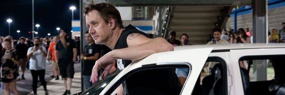 EFastsaga's tweet image. Prayer to the great god of the car
O great Holy Spirit,
thank you for giving us all NOS systems with intake manifold injectors,
large-volume heat exchangers,
bearing-mounted turbos
and titanium valve springs,
Thank you.  From Jesse @ChadLindberg @TheFastSaga  #bringbackjesse  ❤️