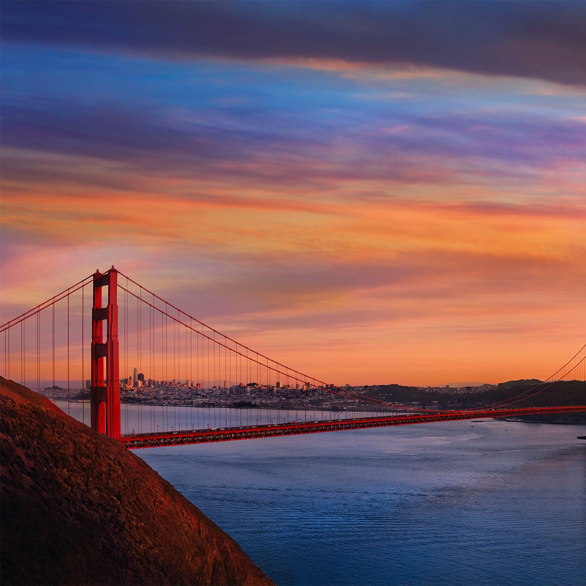 IanElyGallery's tweet photo. Ians newest release called CHRYSOPYLAE beautiful capture of the famous #goldengatebridge and #sanfrancisco now available in the gallery or @ https://t.co/bZn4L8IM9J 
#ianely #ianelygallery #ely #chrysopylae #landscapephotography #ocean #sunset #fineart #gallery #naturephotography https://t.co/7WwmHdt50g