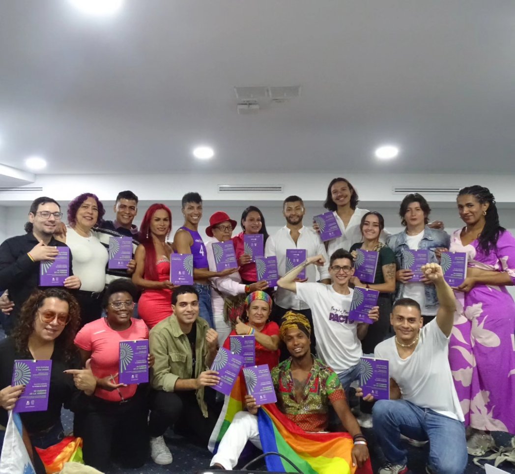 MateoDDHH's tweet photo. Y así termina el 1° módulo del ciclo de capacitación para personas de los sectores LGBTIQ+ candidatas a cargos de elección popular para las elecciones territoriales en Colombia desarrollado en la ciudad de Medellín, Antioquia los días 16, 17 y 18 de agosto #MaricasAlPoder https://t.co/ecEpYpMuFP