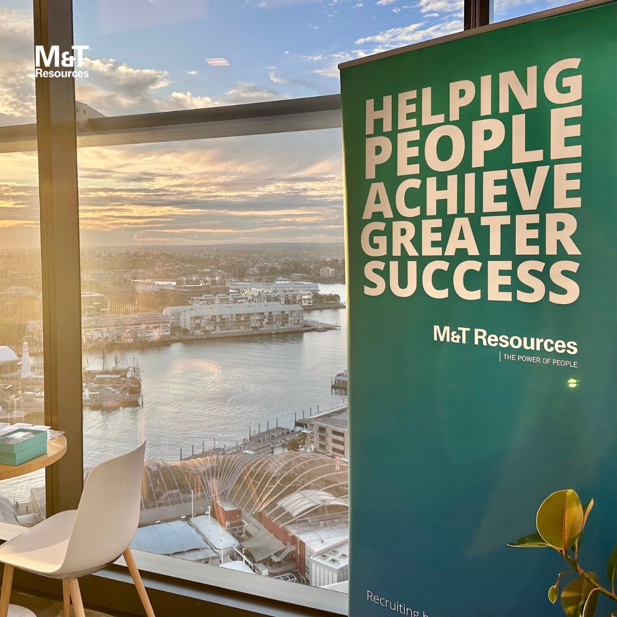 MT_Resources's tweet photo. We never get tired of the view from our Sydney office and couldn’t think of a better place to catch up with our NSW-based Contractors. A huge shoutout to everyone who attended and made the night a memorable one! We can’t wait to reconnect at our next event. https://t.co/nQf5vo4GY0