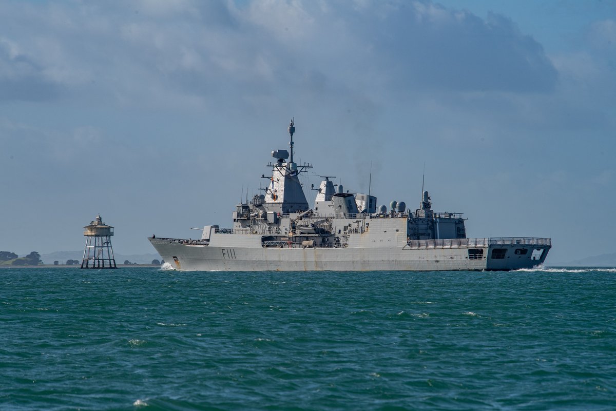 #HMNZSAotearoa has departed NZ to participate in the FPDA Exercise Bersama Lima in Malaysia, alongside #HMNZSTeMana. The aim of the exercise is to practise maritime-based warfare, naval, airborne and amphibious operations and more. ➡️ nzdf.mil.nz/bersama-lima #NZNavy