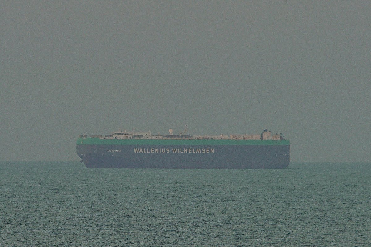 johnmorgan726's tweet photo. Disguised as a Wallenius Wilhelmsen the #AmericanRollOnRollOffCarrier ARC DEFENDER, IMO:9375264 en route to Baltimore, Maryland @BShipspotting @BaltoChes flying the flag of the United States πΊπΈ. #ShipsInPics #VehicleCarrier #ARCDefender https://t.co/aHzwOjeeBf