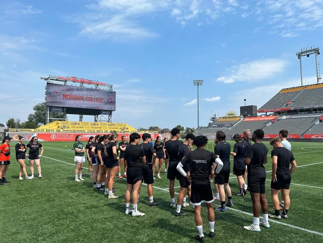 MoMountaineers's tweet photo. Mountaineers 🤝 @ForgeFCHamilton
Thank you Forge for hosting our men’s and women’s soccer teams today at @TimHortonsField. Amazing hospitality and our student-athletes learned a lot.
Hamilton soccer stays connected and united.
#Grit2Great #GoMountaineers #HamiltonIsHome https://t.co/osetBy6frZ