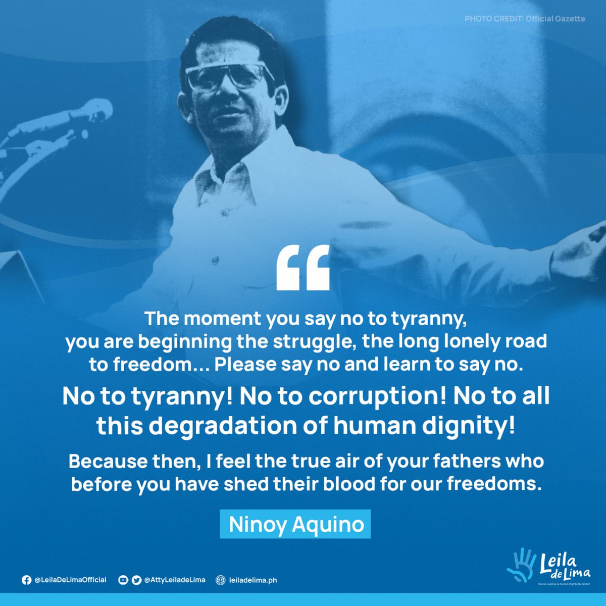 manayleila's tweet image. Siniraan, ginipit, ipinakulong ng 7 taon at 7 buwan. Buong loob na ipinaglaban ni Ninoy ang Demokrasya, Katarungan at Karapatan ng Pilipino.

Di pa tapos ang laban ni Ninoy. Ituloy natin ito hanggang makamit ang tunay na kalayaan mula sa katiwalian at kahirapan. 

Salamat, Ninoy!