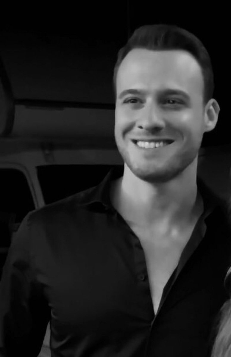 Good morning mr. classy sunshine ☀️ #KeremBürsin ♥️🌸🌺💕💜🧿