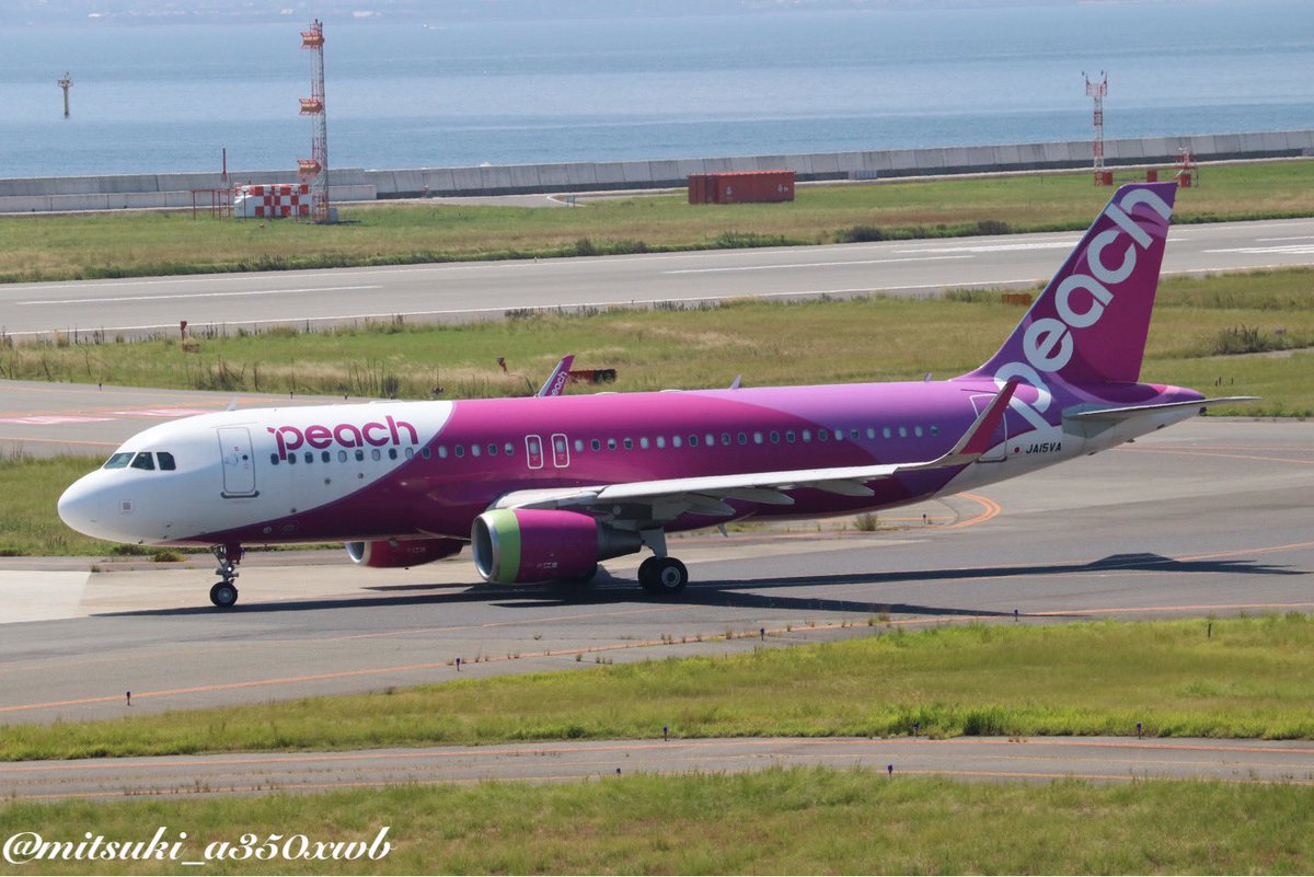 mitsuki_a350xwb's tweet photo. peach
A320-214 JA15VA
2023.08.20 KIX
鹿児島へ向かうMM195
片方だけ1部のエンジンカバーが黄緑
#Peach_Aviation
#kansai_airports
#skyview_KIX https://t.co/y9OpVVuUua