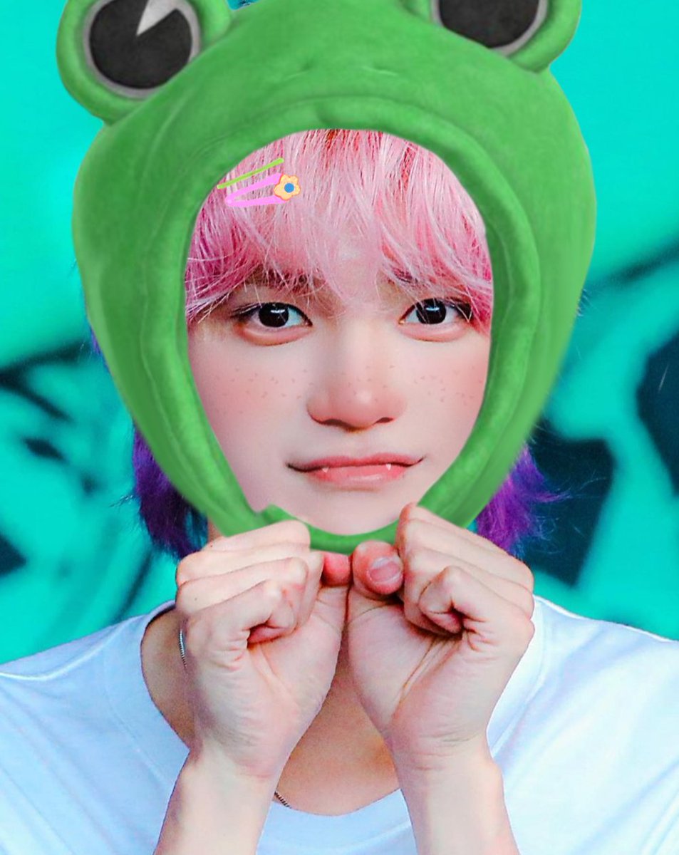 apellmint's tweet image. cute version of taeyong in the photo ahh ฅ(◕ ◡ ◕ )ฅ 🍙