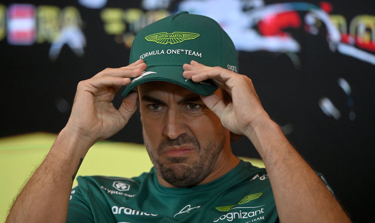 F1's tweet photo. How to re-emerge from the summer break, feat. @alo_oficial:

- Wake up 🙈
- Check calendar 🤨
- Realise it's RACE WEEK 😏
- Celebrate! 😄

#DutchGP #F1 https://t.co/S7Mm720VB2