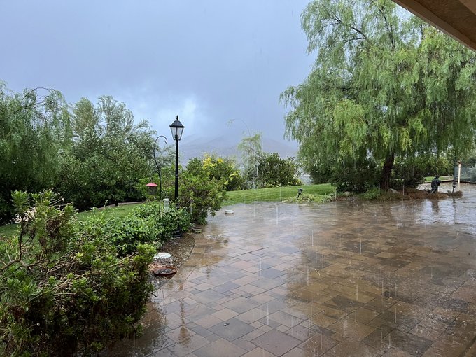 Sunday, earlier this afternoon and evening ⛈️ 🌀  #tropicalstormhillary #earthquake  #Hurriquake https://t<a href="/tag/earthquake"class="tags"><span>#earthquake</span></a><a href="/tag/tropicalstormhillary"class="tags"><span>#tropicalstormhillary</span></a><a href="/tag/hurriquake"class="tags"><span>#hurriquake</span></a>