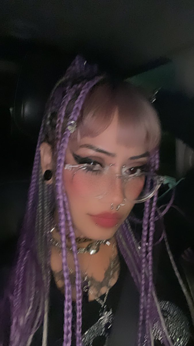 sadistickim's tweet photo. 🤍🖤 https://t.co/QpGdwFgRyd