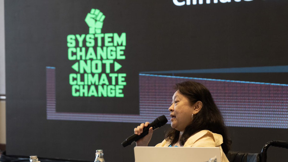 AsianPeoplesMvt's tweet photo. Lidy Nacpil at APMDD's "Asian Equitable and #JustTransition Conference talking about Common But Differentiated Responsibilities, Climate Debt, Equity &amp; Fair Shares in Climate Action and Reparations -- in Bangkok with trade unions,
grassroots orgs &amp; movements,  climate campaigners https://t.co/Gd5njJPxz6