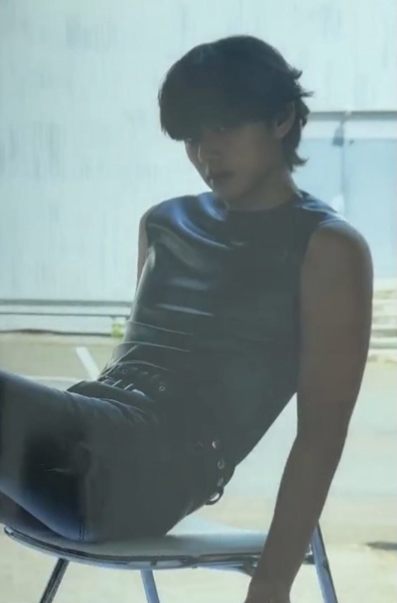 Taehyungimpact's tweet image. KIM TAEHYUNG, THE MAN THAT YOU ARE