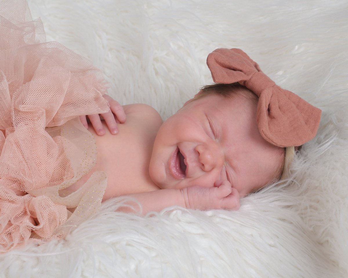 maak_daddy's tweet photo. my pretty lil girl 🩷🧁🌸🎀 https://t.co/5wfdVogYuN