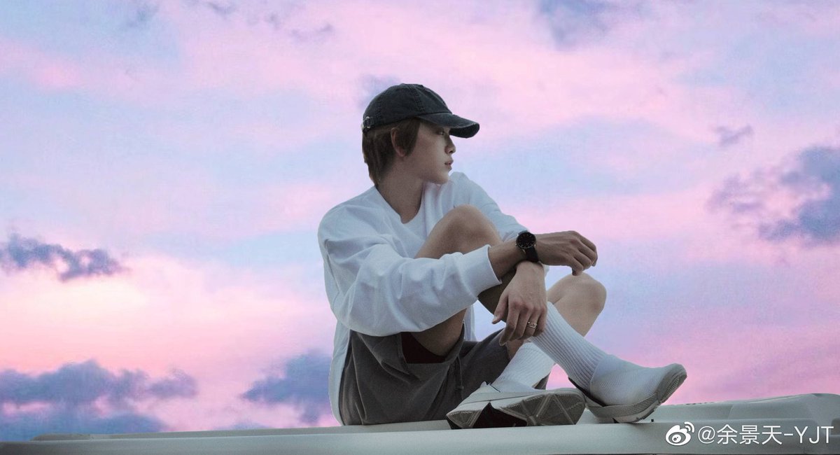ChennyNang's tweet photo. Happybirthday Tony
LOVE YOU FOREVER 
❤❤💙💙
#HappyTonyday21st 
#TonyYu 
#yujingtian #余景天 https://t.co/UJKfBdVUX4