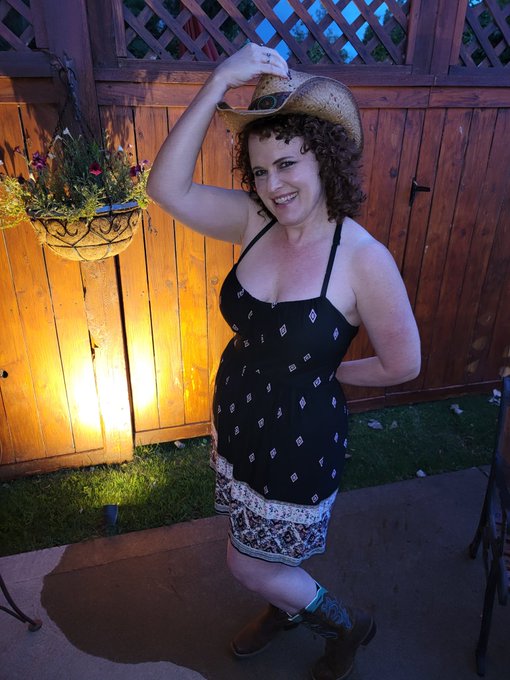 Saturday was a lot of fun with great people.   https://t.co/2sQH8znQ0g  #cowboyboots #hat #cowboyhat<a href="/tag/hat"class="tags"><span>#hat</span></a><a href="/tag/cowgirl"class="tags"><span>#cowgirl</span></a><a href="/tag/redhead"class="tags"><span>#redhead</span></a><a href="/tag/cowboyhat"class="tags"><span>#cowboyhat</span></a><a href="/tag/milf"class="tags"><span>#milf</span></a><a href="/tag/cowboyboots"class="tags"><span>#cowboyboots</span></a>