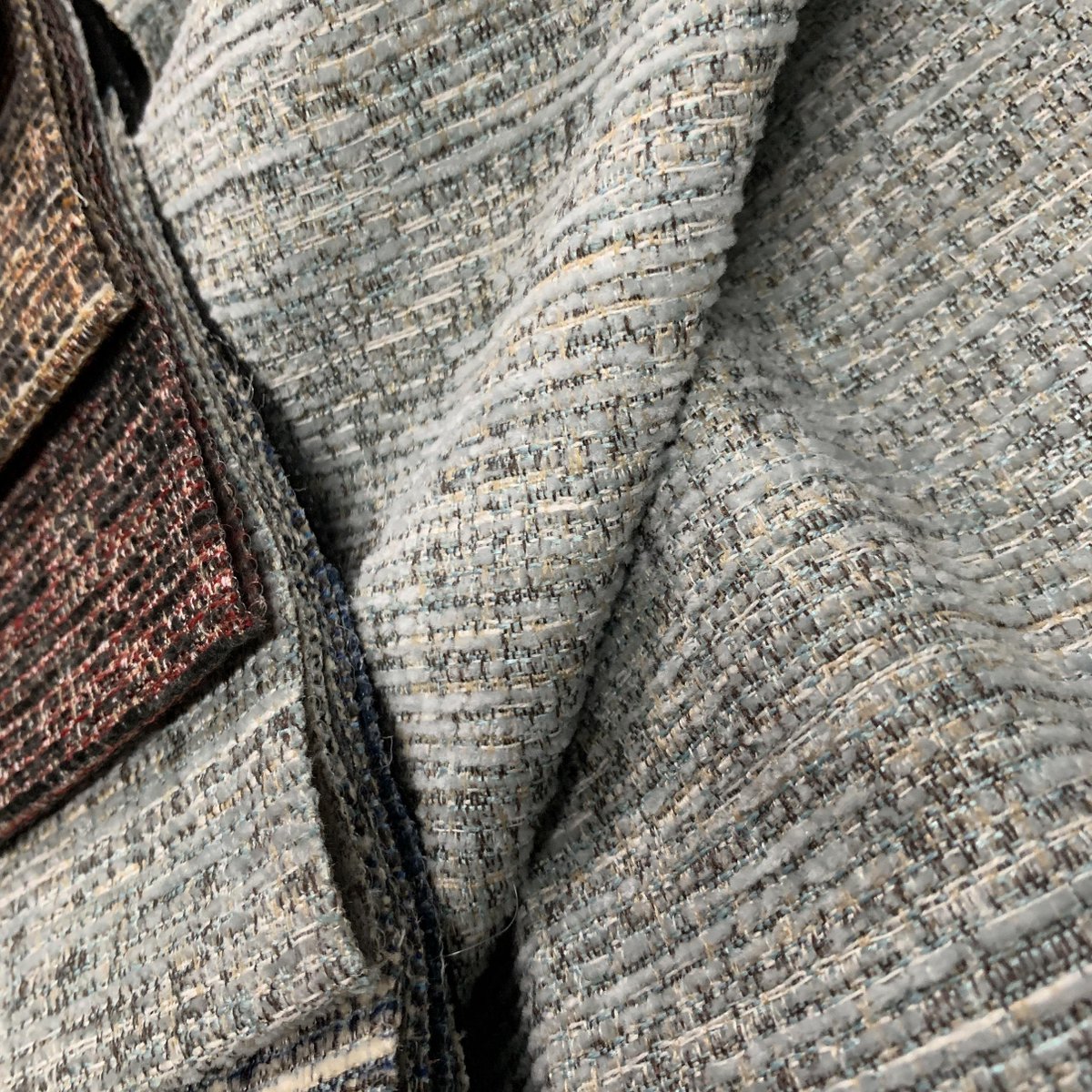 suyng2's tweet image. Luxury 100% polyester yarn dyed chenille textile fabric for upholstery
#sofafabric #fabric #textile #fabricdesign #highendfabric #upholstery #chenille #polyester #hotsale #fabrictrend #forsofa #bouclefabric #homedecor #distributor #piecedyed #jacquard #woven #luxury #plain