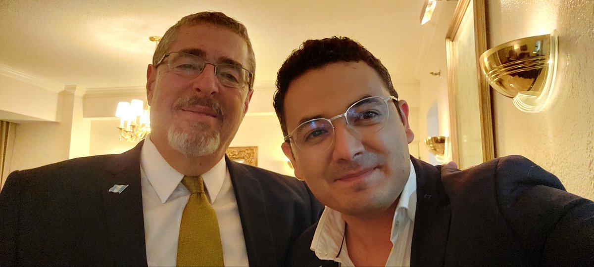 Con el Presidente Arévalo 🇬🇹