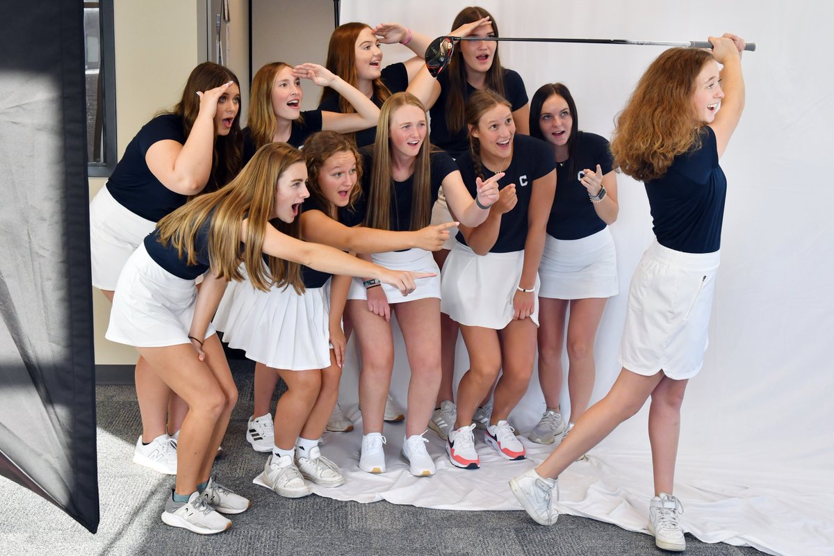 cunebulldogs's tweet photo. ⛳ Introducing the 2023-24 @CUNEBulldogGolf teams!

📸 https://t.co/WogAD416NJ https://t.co/1xIN458tkN