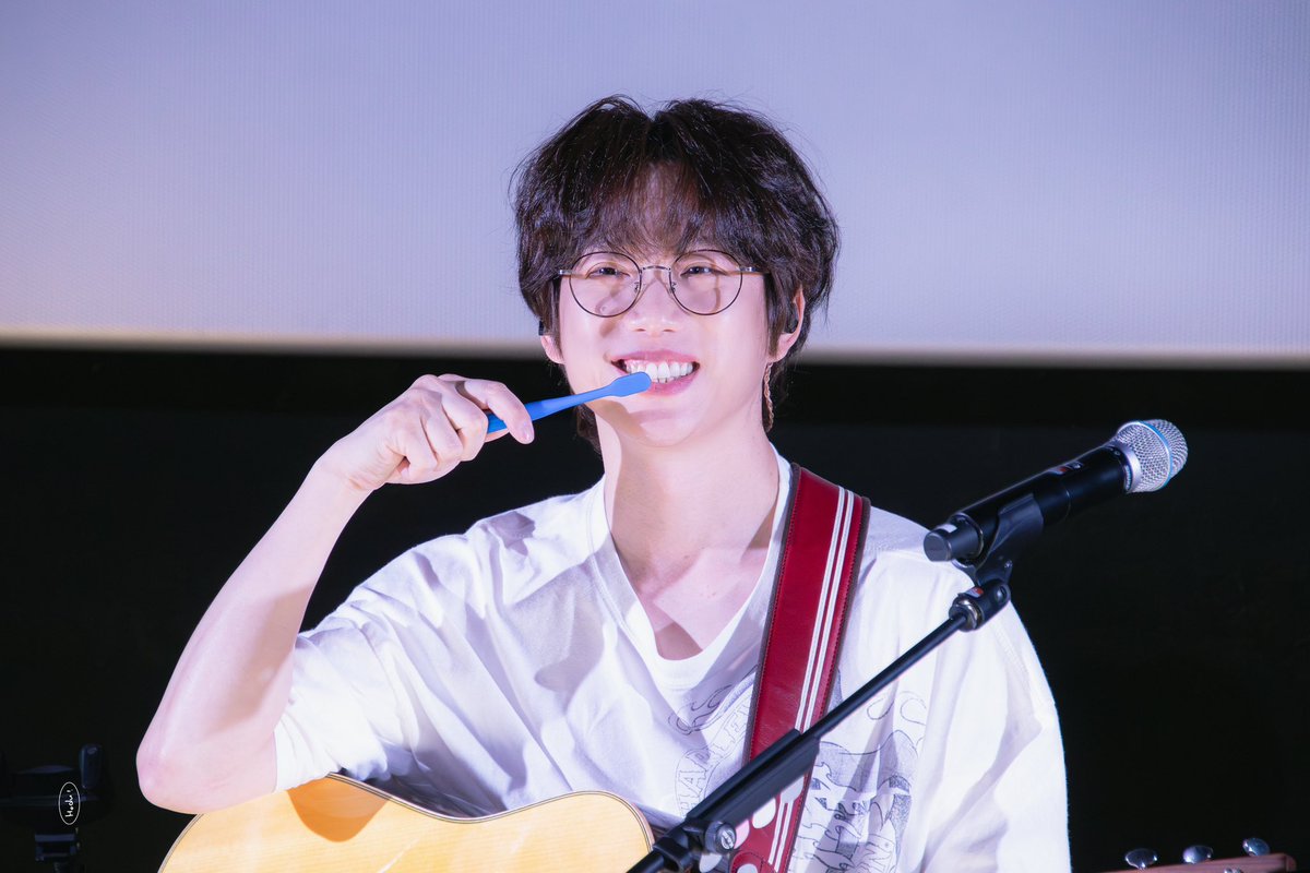 1_hodu_0's tweet photo. 230819 Citylive 창원 조조

-
#10CM #십센치 #권정열 https://t.co/D72BtbuI5P