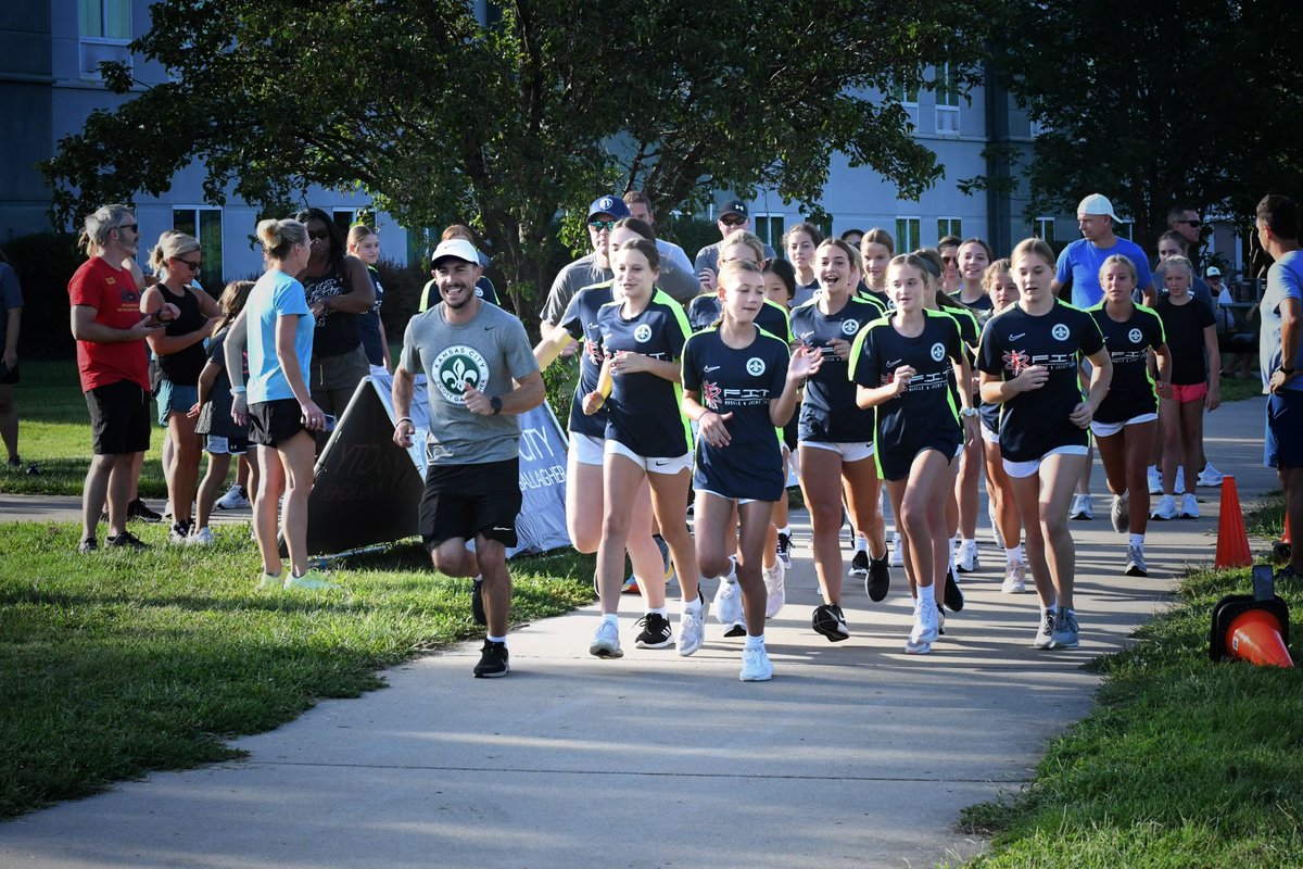 Marcus Kelcher (@marcuskelcher) on Twitter photo Today was a good day. Despite the temps 🥵 we had over 200 players and parents take part in our first annual @KansascitySG 5K Run 🏃🏼♀️🏃💨
Special thanks to <a href="/FleetFeetLNK/">Fleet Feet Lincoln</a> for handling all race day operations.
Lori your the best 👊🏼 Today was a good day. Despite the temps 🥵 we had over 200 players and parents take part in our first annual @KansascitySG 5K Run 🏃🏼♀️🏃💨
Special thanks to <a href="/FleetFeetLNK/">Fleet Feet Lincoln</a> for handling all race day operations.
Lori your the best 👊🏼
