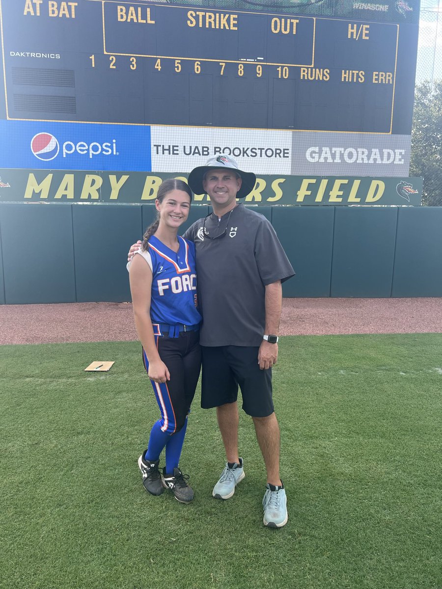 Chloe St.Clair tweet media