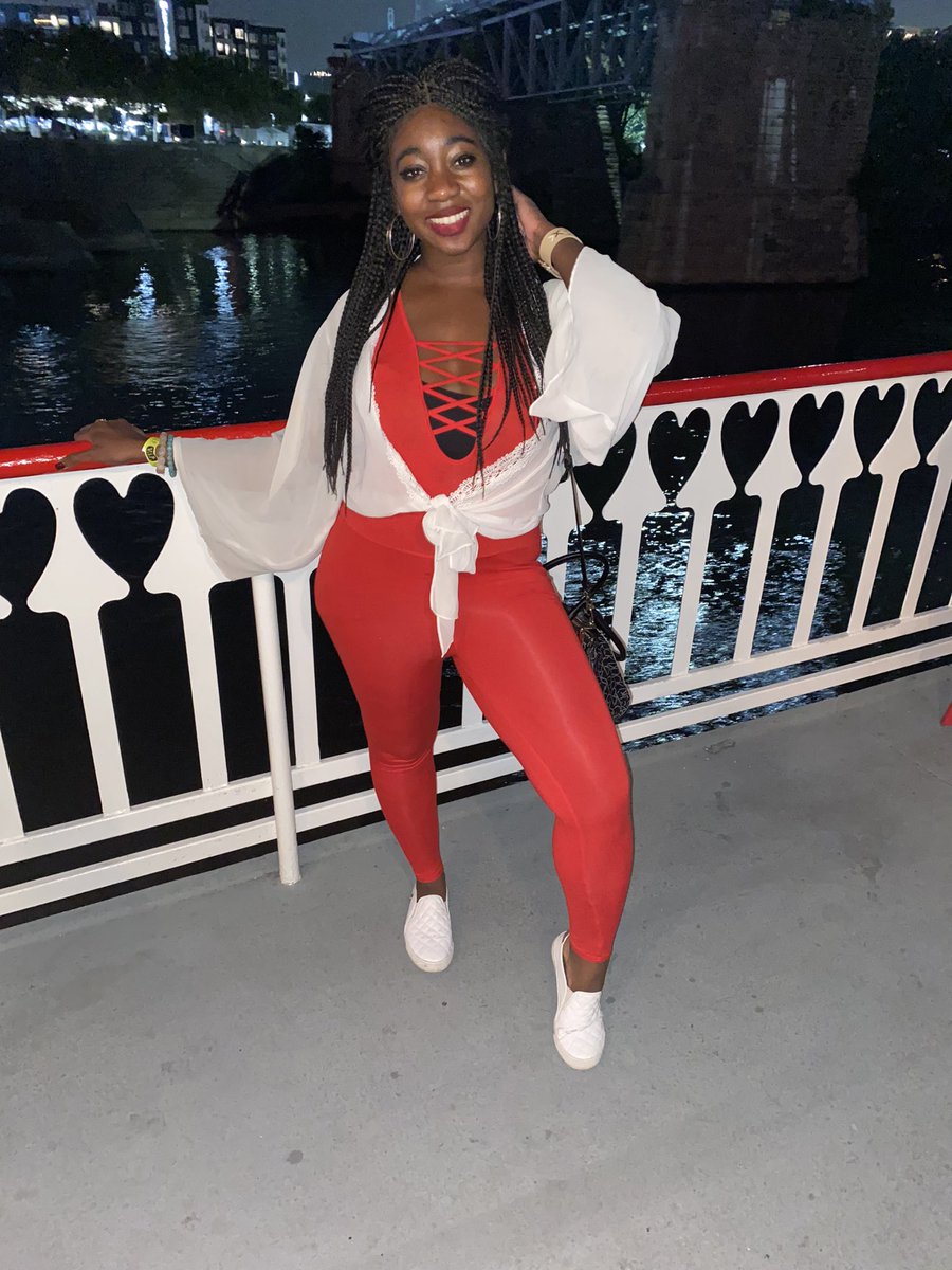 simonejnews's tweet photo. It’s fun to go **offscript** at times.
Brunch, karaoke 🎤, rollerblading, boat riding 🛥️, a downtown stroll and dinner — not necessarily in that order. #howsyourweekend #randomadventures #letthegoodtimesroll #switchitupchallenge #reporteroffduty #makeitlookgood https://t.co/N8S8zshrvy