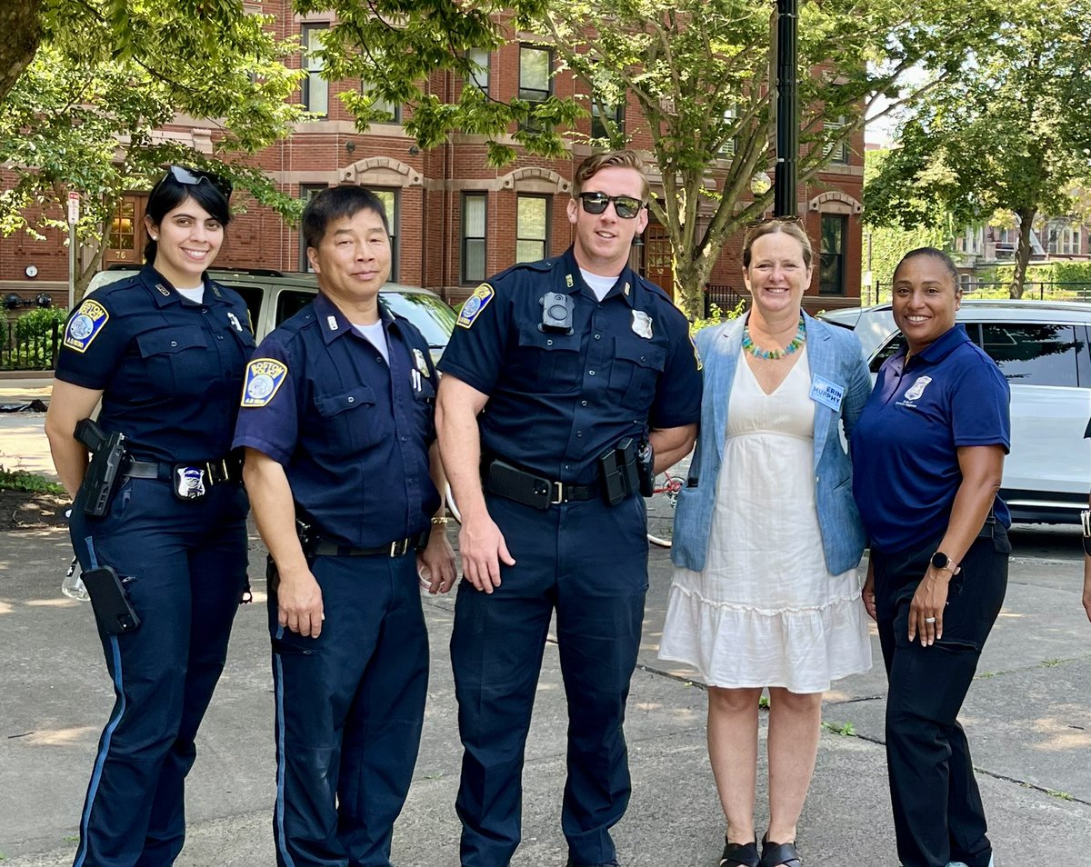 Erin Murphy (@erinforboston) on Twitter photo Thank you our <a href="/BCEengagement/">BPD Bureau of Community Engagement</a> officers who show up in all our neighborhoods! The best community policing in the country! #TeamMurphy #comingtogether #actionnotjustwords #bospoli Thank you our <a href="/BCEengagement/">BPD Bureau of Community Engagement</a> officers who show up in all our neighborhoods! The best community policing in the country! #TeamMurphy #comingtogether #actionnotjustwords #bospoli
