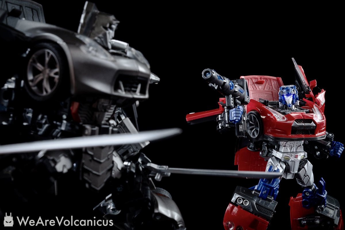 WeAreVolcanicus's tweet photo. IMO, the Alternity line should’ve continued

#transformers #autobots #decepticons #alternity #optimusprime #megatron #nissan #gtr #nissangtr #fairlady #fairladyz #370z #transformerstoys #toyphotography #hasbrotoypic https://t.co/SltWRh62WG
