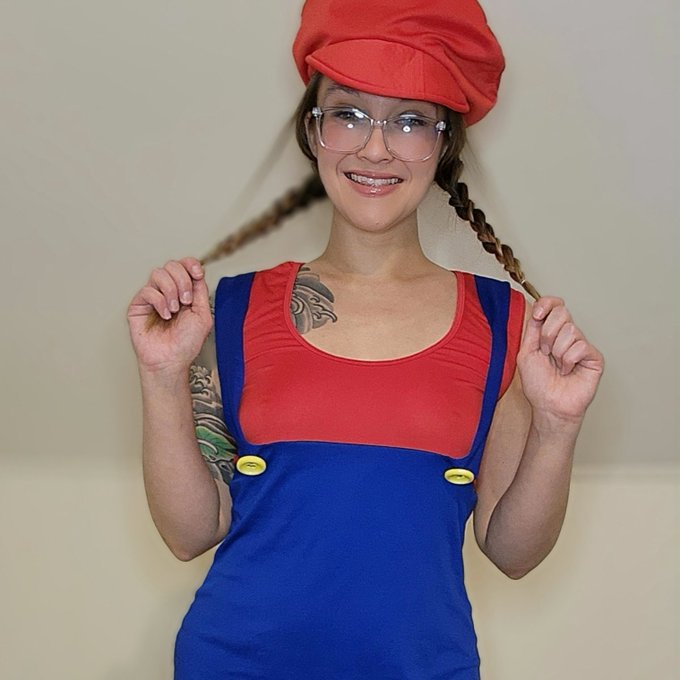 It's-a-me... 💕 https://t.co/H7Ncr4G1tn<a href="/tag/realloyalfans"class="tags"><span>#realloyalfans</span></a>