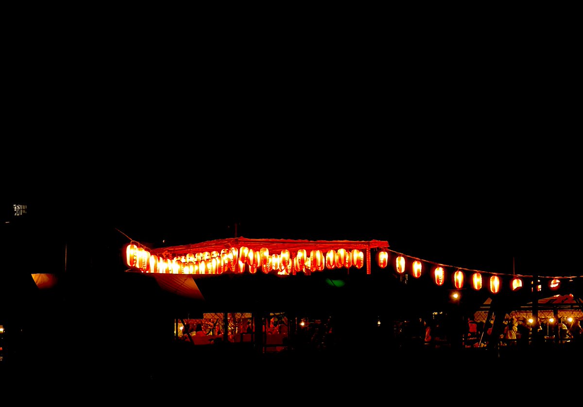 あ〜夏だなぁって。
ふとしたところでお祭りみるとにこにこしちゃいますね🪅