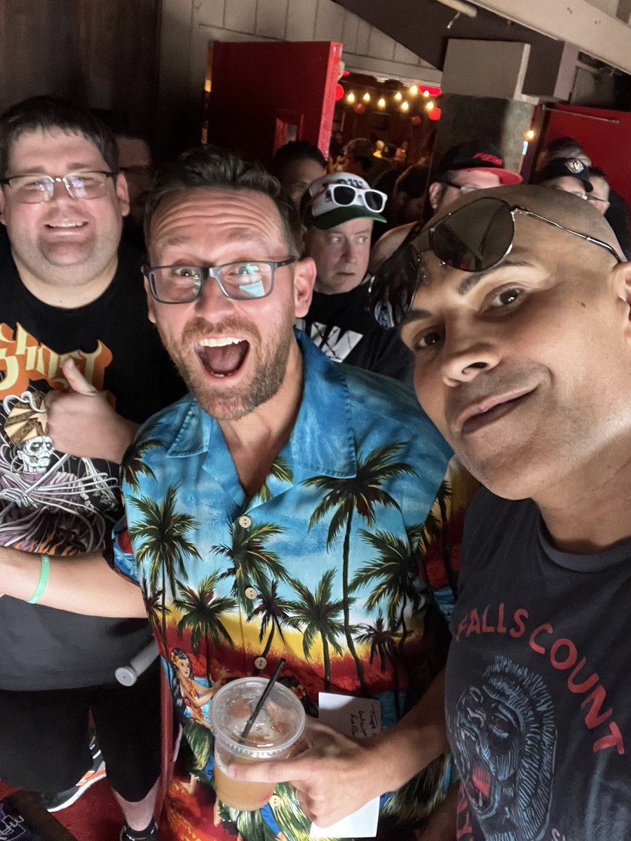hasbroljnri's tweet photo. Great show tonight. Thanks for a great time @MajorWFPod @TheMattCardona @Myers_Wrestling @ @TJWilson @MavenKHuffman #Live17 https://t.co/wDmzGBBlF2