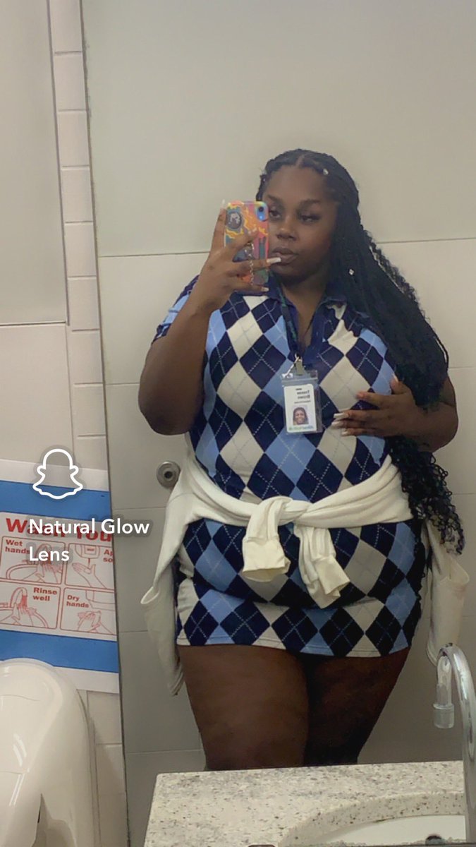 Queen_Tee97 tweet media