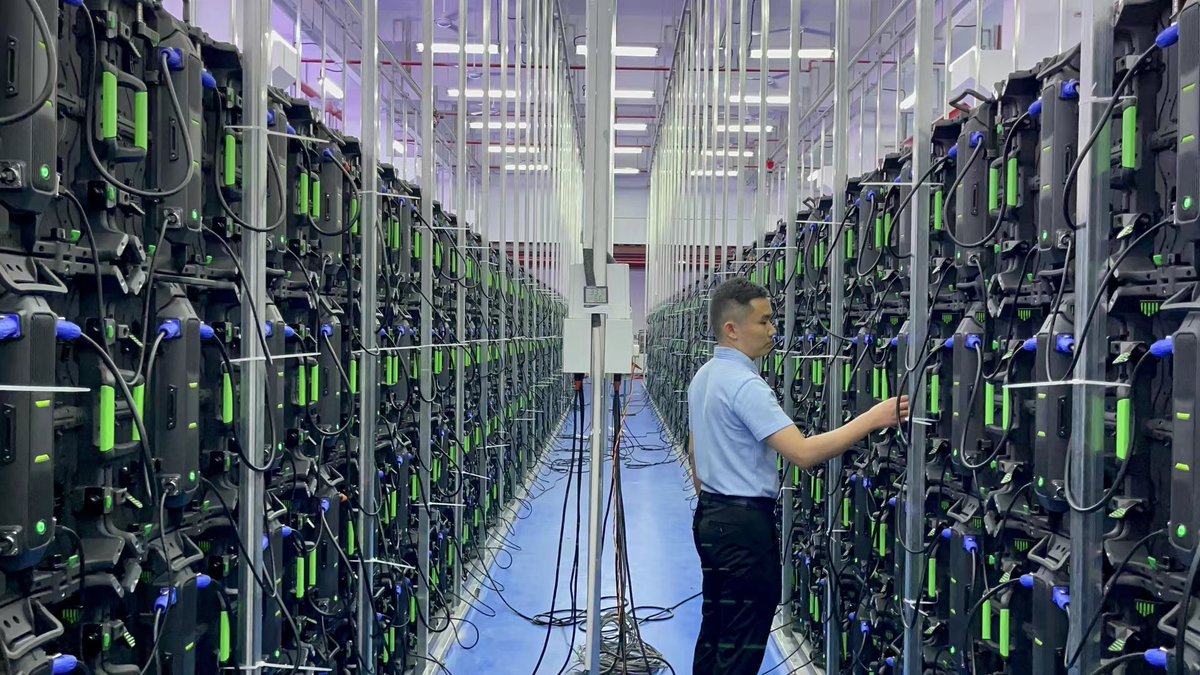 HangelTech's tweet image. Hangel LED Screen Factory 
Indoor P2.6 Rental LED Screen 
500x500mm cabinet panel
Nationstar SMD2121 +  ICN2153
HUB connection, ribbon cable free 
Magnetic LED modules, front service ... 
talk to Whatsapp +86-15112310918 for more details 
#HangelLED #P2LED #indoorLED #RentalLED