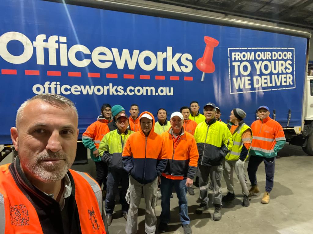 Today owner drivers from TGE Tollfast have gone on strike following ongoing attacks on rates and conditions 📢

Solidarity with striking workers! ✊