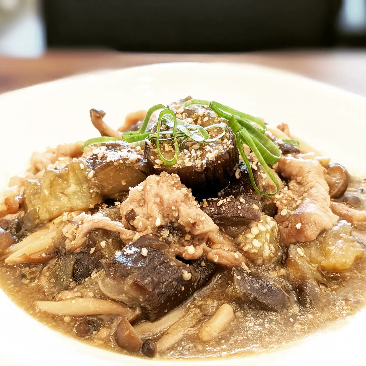 a_moonrainbow's tweet photo. 【8/21.日替わりランチ】
🟡豚肉と茄子のごまみそ煮
🟡めった汁

ごまみそがたっぷり染み込んだ
トロトロ茄子✨
旨味たっぷりしめじ✨
柔らか豚肉✨で
幸せになれ��す(*˘︶˘*).｡.:*♡

#喫茶ミモザ
#日替わりランチ
#からだにやさしいランチ
#野菜たっぷりランチ
#めった汁
#金沢ランチ
#カフェランチ https://t.co/sxEYXVfN58