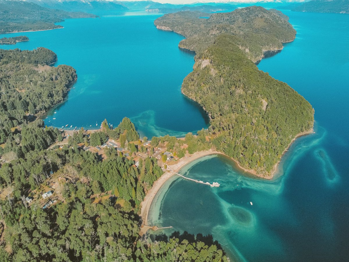 Nestled on the northwestern shore of Lake Nahuel Huapi and surrounded by the Andes Mountains, this charming village it's a gateway to the famous "Road of the Seven Lakes" #villalaangostura #patagonia #glaminessluxurytravel