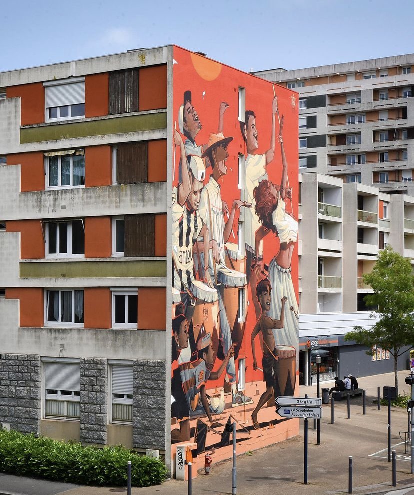 Podemos Peñarolizar el mundo. Mural hecho por el artista francés Difuz en la ciudad de Saint-Breiuc.