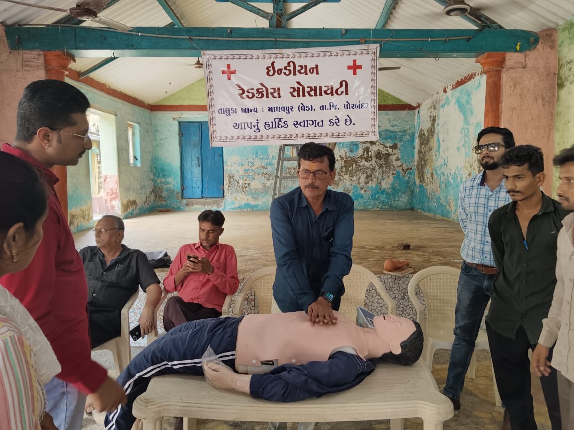 kishorb49550458's tweet photo. First  Aid Training At. માધવપુર
#IRCS
#disaster https://t.co/47v9bNNVHZ