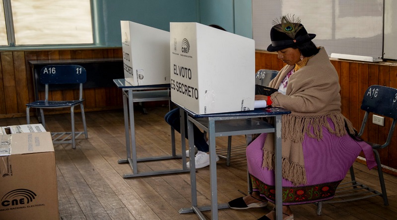 Inician primeros escrutinios en elecciones anticipadas de Ecuador

#EstaEsNuestraCultura 

vtv.gob.ve/inician-primer…